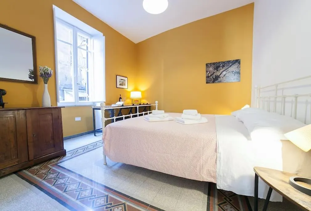 Monti 3 Bedroom Apartment Colisseum Roma 0*,